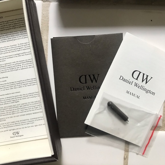 Classic Canterbury Watch Daniel Wellington - Picture 7 of 8